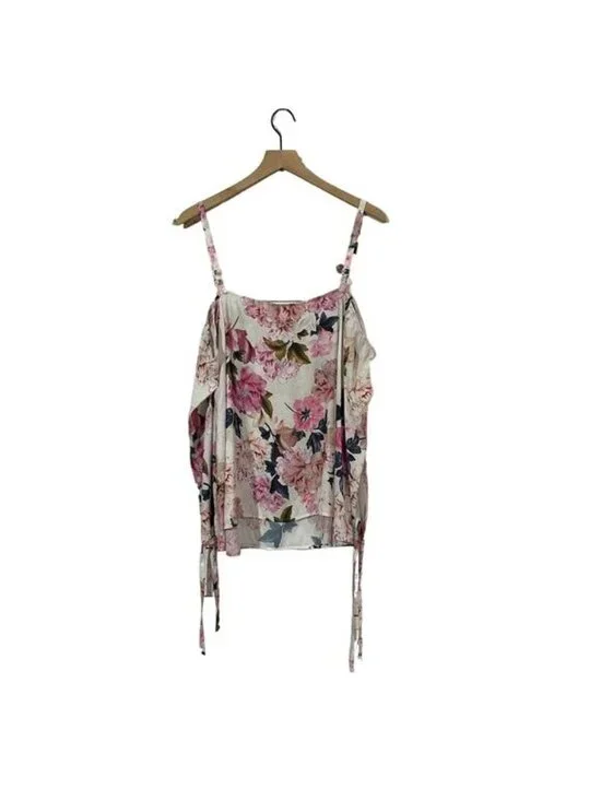 Torrid White Floral Cold Shoulder Top - 0 - Picture 4 of 11